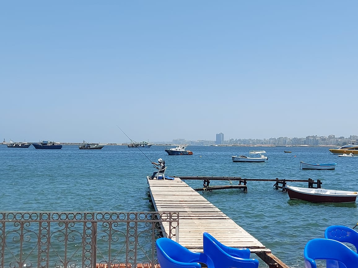 صيد السنارة على اللسان الخشبى