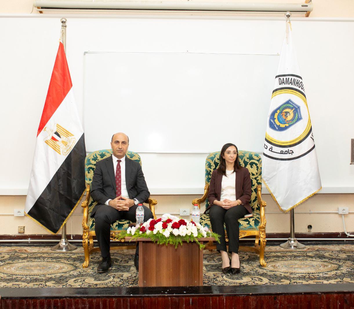 جامعة دمنهور الأهلية تحتفي باستقبال الدفعة الأولى من طلابها (1)