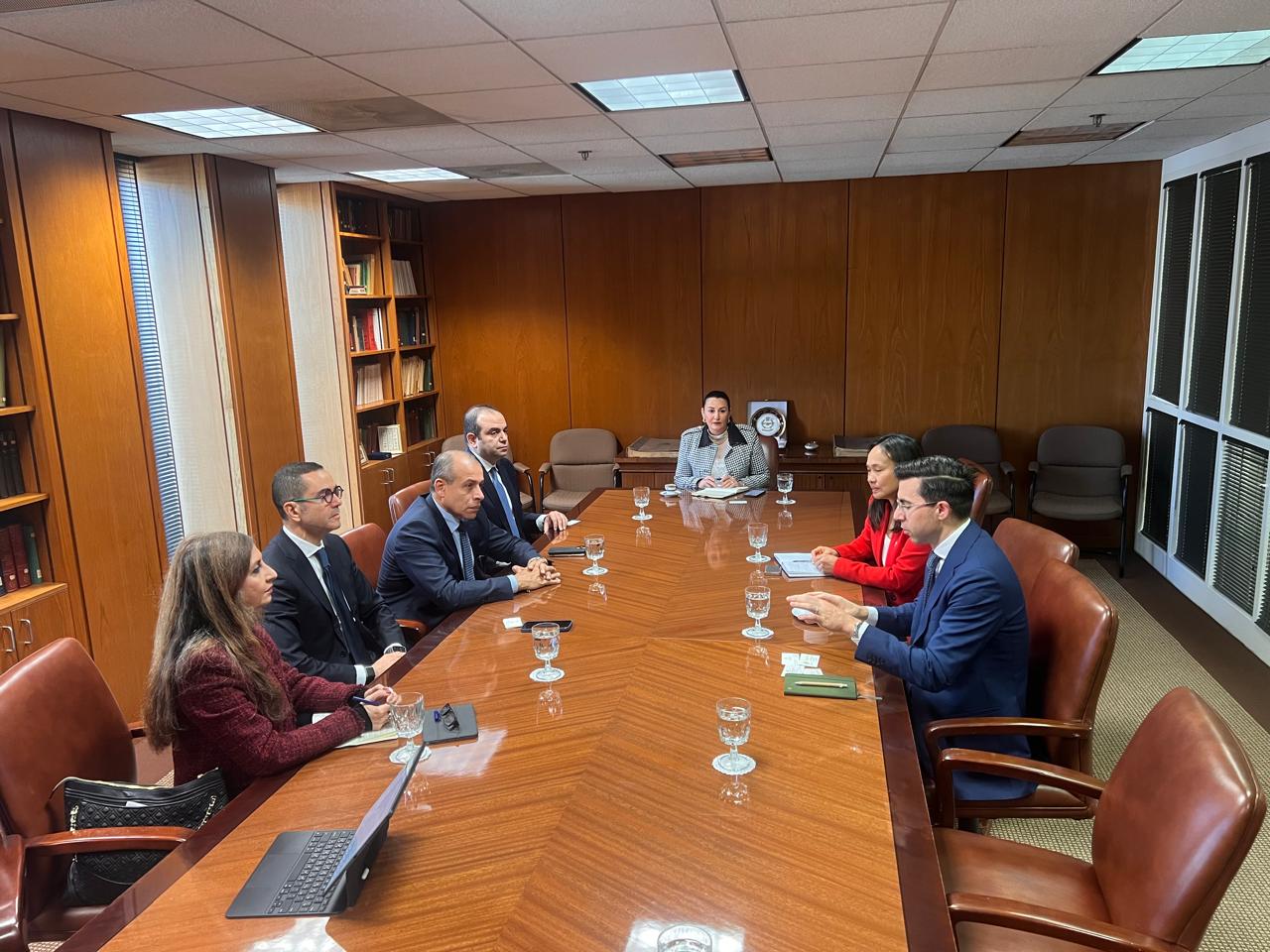 6e718fd1-014d-4b7d-9e84-a5f280ba8de8 6e718fd1-014d-4b7d-9e84-a5f280ba8de8