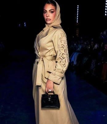 جورجينا في اسبوع الموضة بالرياض