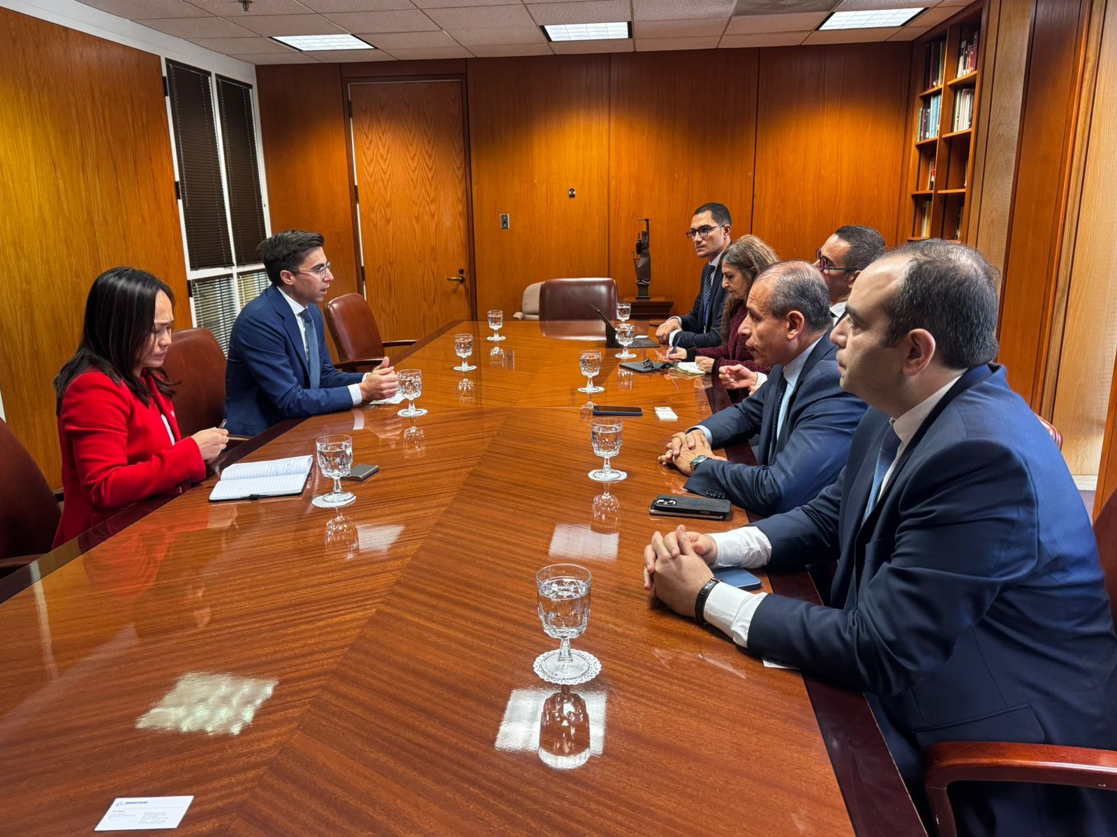 ce80ff79-1c5d-4085-a714-267cd78abdfd ce80ff79-1c5d-4085-a714-267cd78abdfd