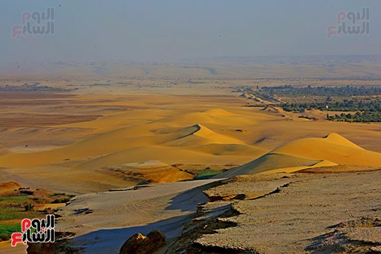 جبل الدوارة والبحيرة المسحورة بوادي الريان  (4)