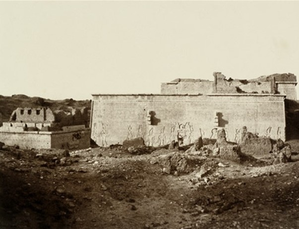 صورة واجهة دندرة عام 1860 صورة واجهة دندرة عام 1860