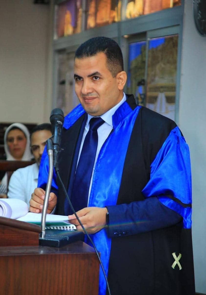 الباحث الدكتور أحمد فرج الباحث الدكتور أحمد فرج