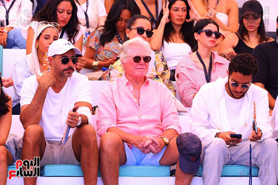 النجم حسين فهمى