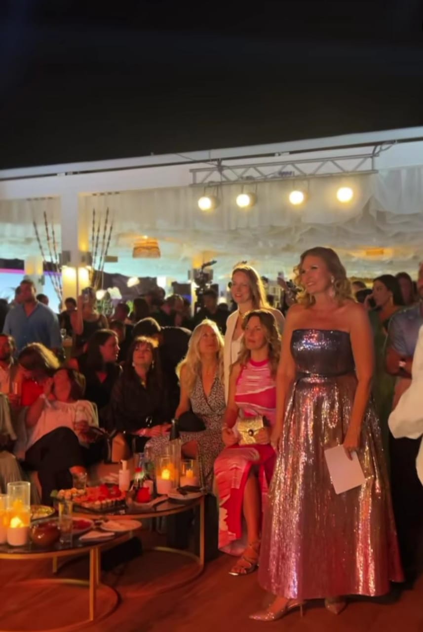 يسرا تشعل أجواء احتفال مهرجان الجونة (7)