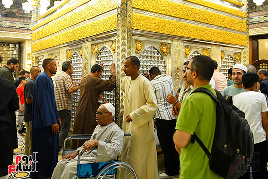 استعدادات الليلة الختامية لمولد الحسين (1)