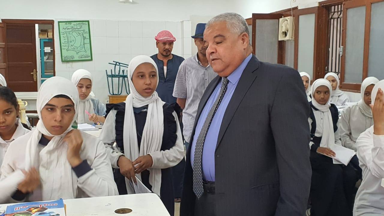 متابعة وكيل التعليم سير العملية التعليمية بعدد من مدارس المحافظة متابعة وكيل التعليم سير العملية التعليمية بعدد من مدارس المحافظة