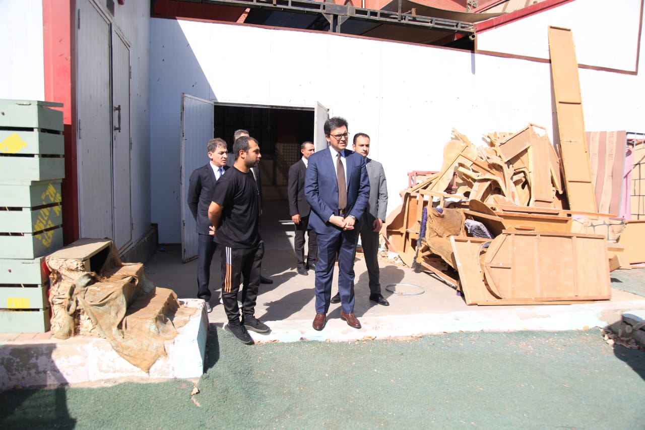 جانب من الجولة التفقدية لوزير الثقافة جانب من الجولة التفقدية لوزير الثقافة