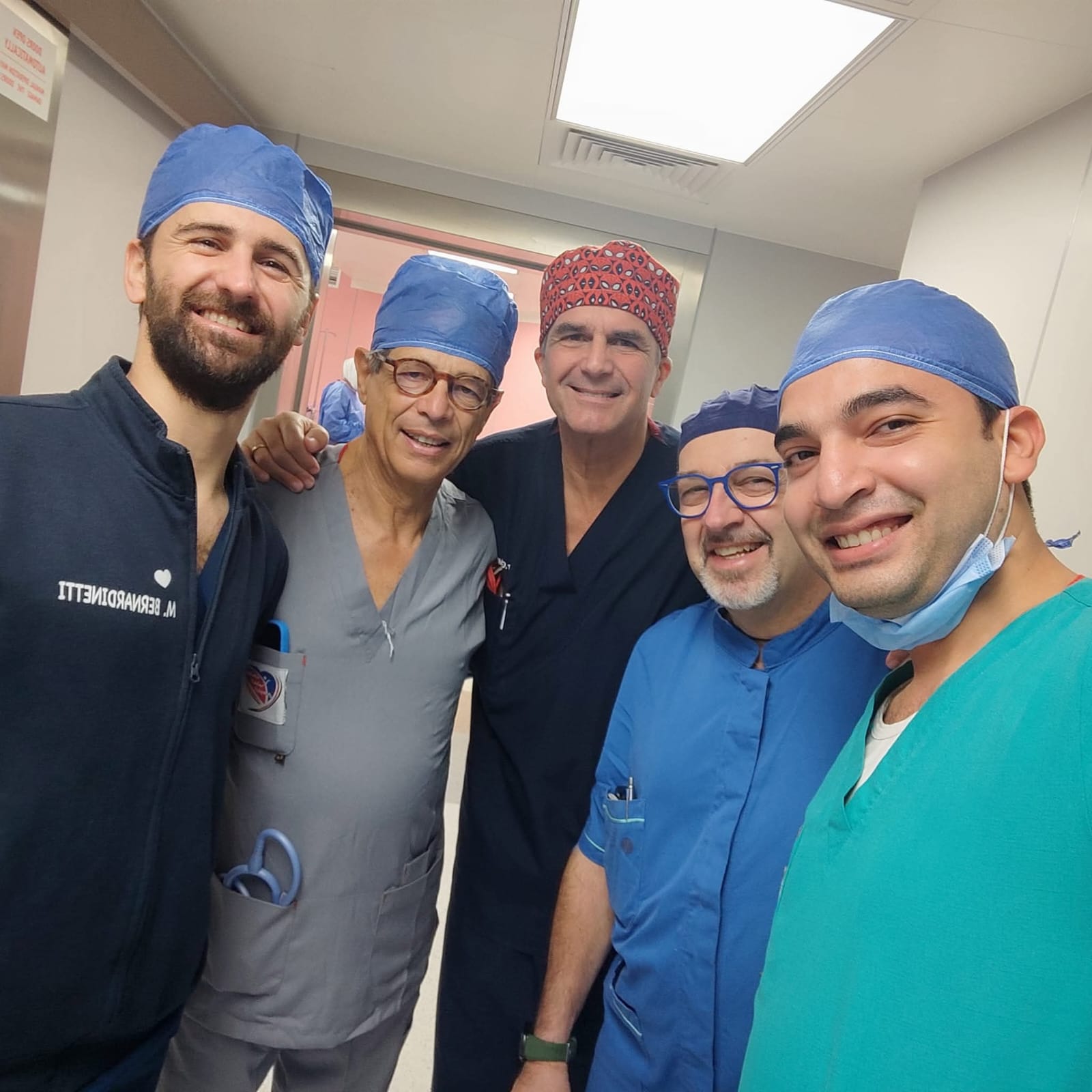 الفريق الإيطالي المتخصص في جراحة قلب الأطفال الفريق الإيطالي المتخصص في جراحة قلب الأطفال