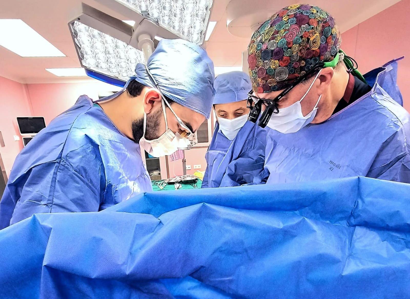 فريق عالمى لجراحات قلب الأطفال بمعهد القلب القومى فريق عالمى لجراحات قلب الأطفال بمعهد القلب القومى