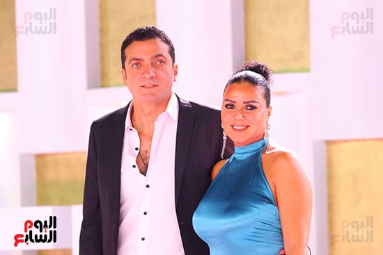 الفنانة رانيا يوسف وزوجها من الجونة