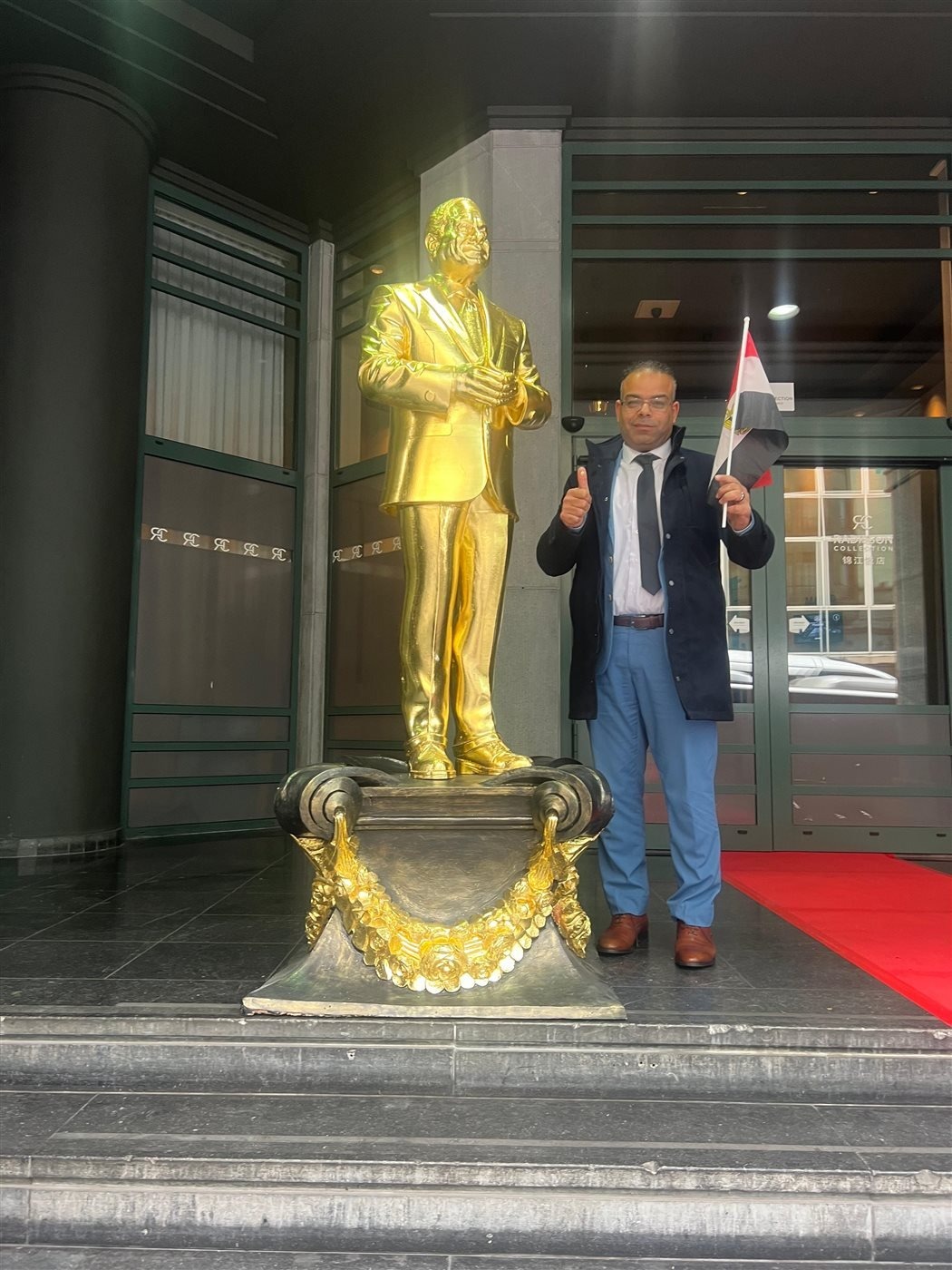 تمثال الرئيس السيسى (5)