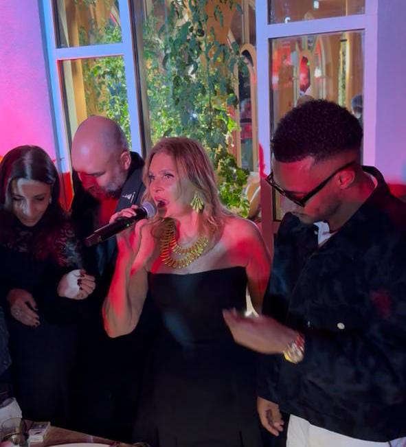 04b2ab8f-3546-4867-afb0-8d849bdbe78b 04b2ab8f-3546-4867-afb0-8d849bdbe78b