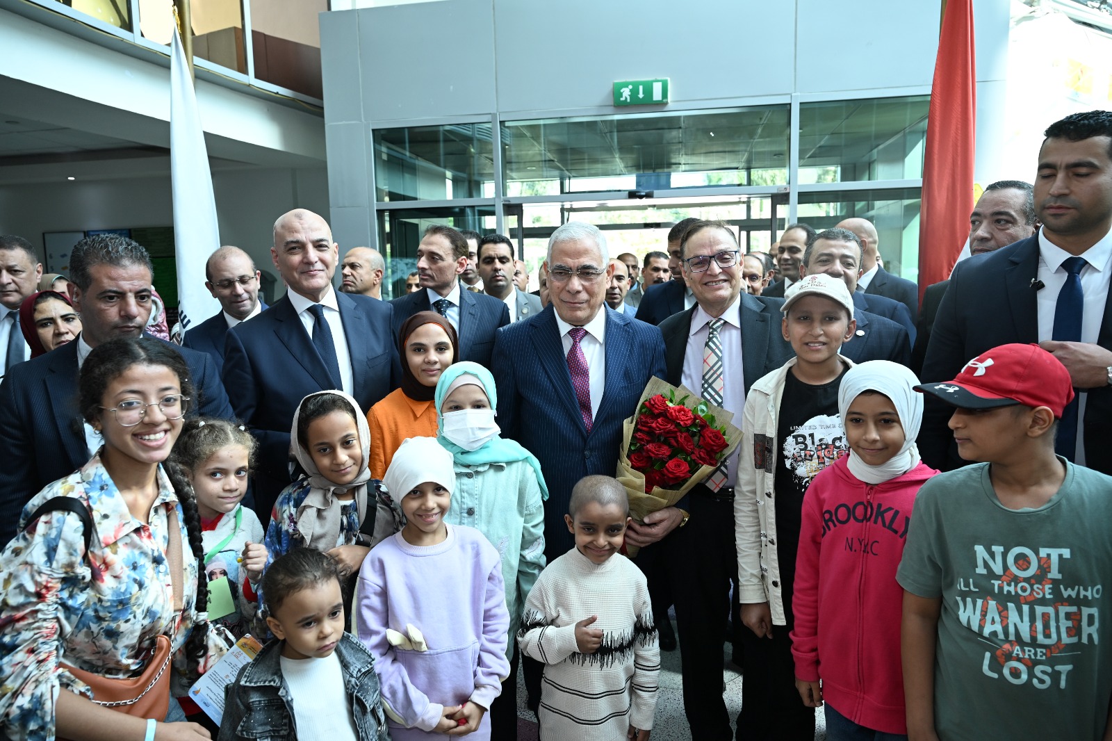 النائب العام يزور مستشفى سرطان الأطفال  (7)