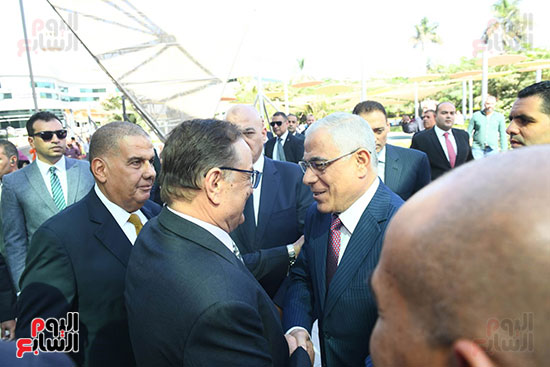 وصول النائب العام ووفد النيابة العامة لزيارة مستشفى أطفال 57357 (8)