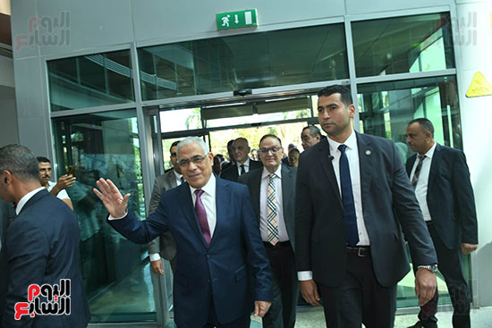 وصول النائب العام ووفد النيابة العامة لزيارة مستشفى أطفال 57357 (1)