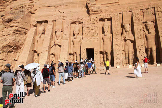 دخول-السياح-لمعبد-أبو-سمبل