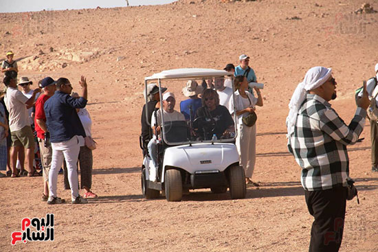 انتعاشة-سياحية-داخل-معبد-أبوسمبل-قبل-يوم-من-تعامد-الشمس-(7)