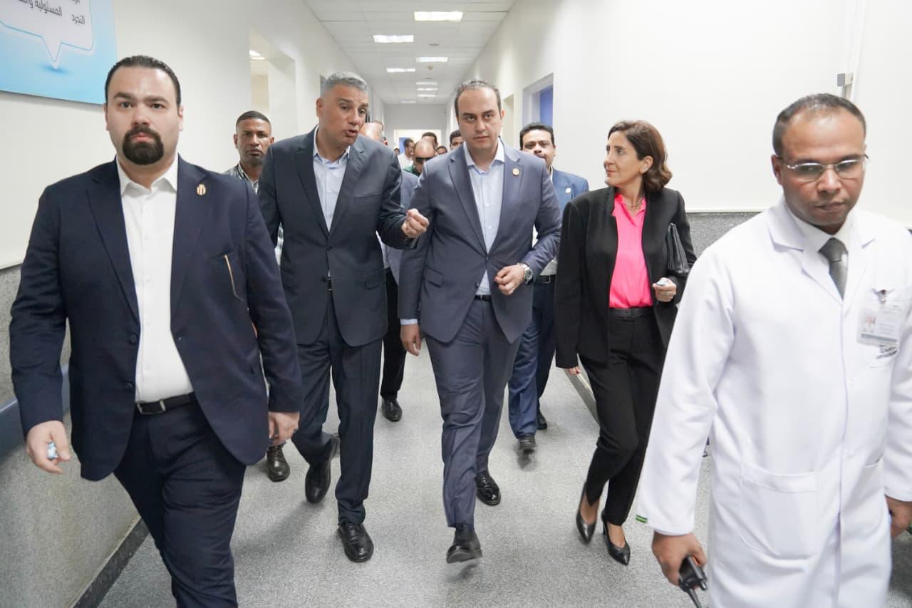 هيئة الرعاية الصحية ومحافظ أسوان يُطلقان مبادرة "حكاية وردي" لدعم صحة المرأة