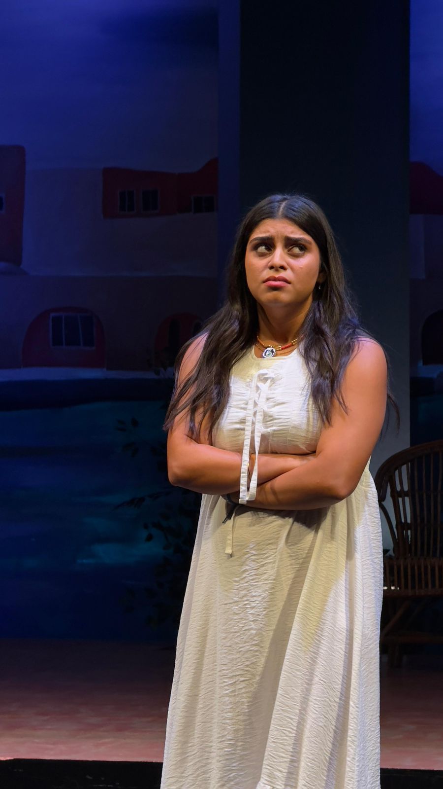 روجينا وأشرف زكي يحتفيان بموهبة ابنتهما مريم اشرف زكي في عرض “بين الميه والهوا” بالجامعة الأمريكية (7)