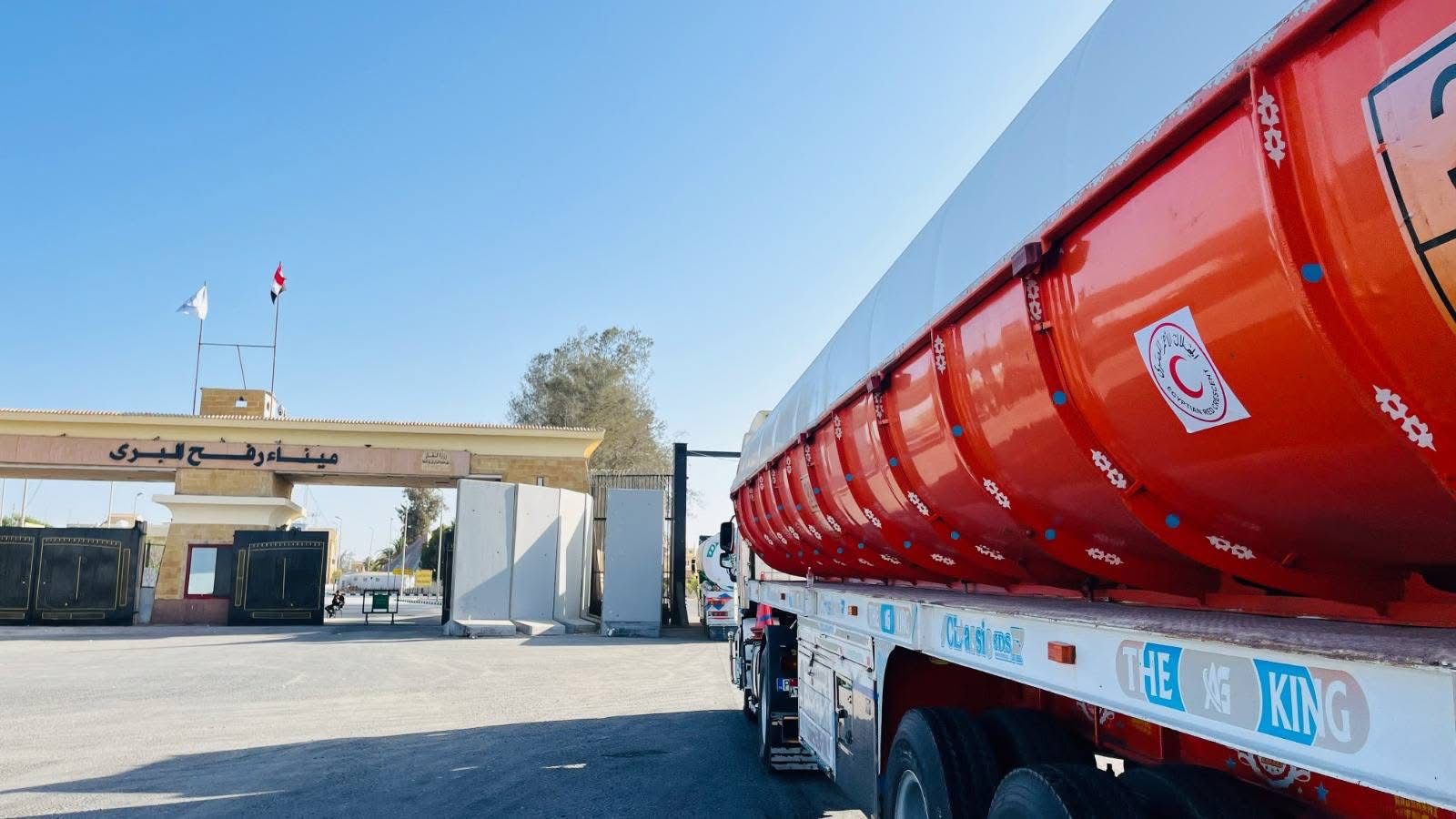 إطلاق قافلة زاد العزة الـ 56 إلى غزة إطلاق قافلة زاد العزة الـ 56 إلى غزة