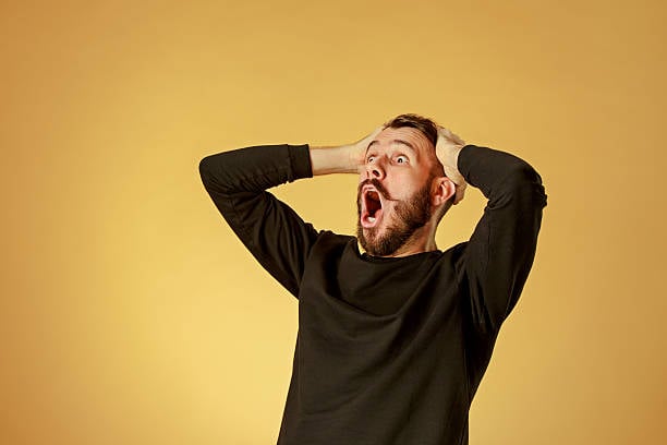 اشخاص رد فعلها غير متوقع