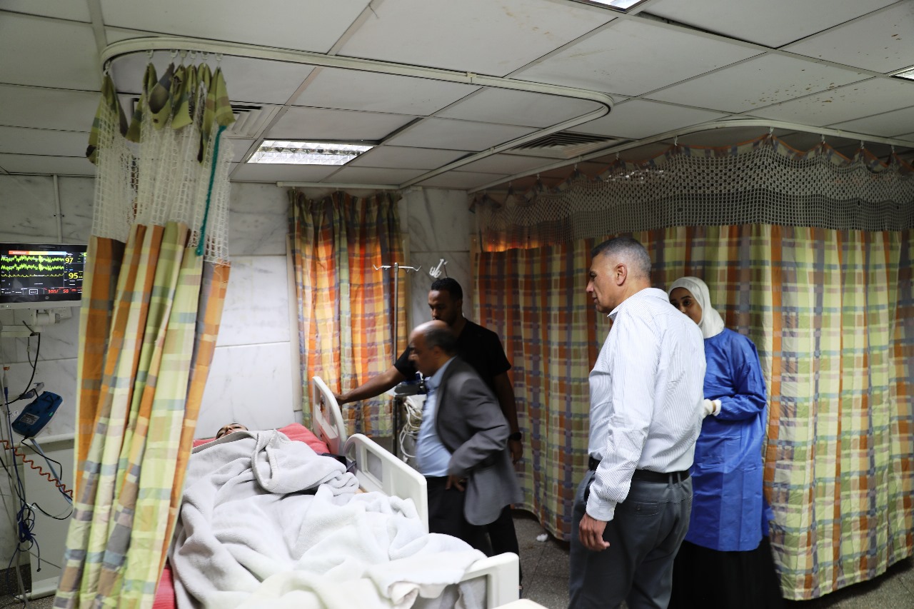 جانب من زيارة المحافظ