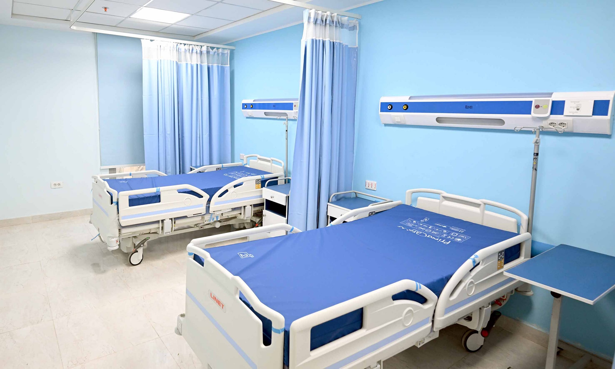 التجهيزات الطبية بالمستشفى التجهيزات الطبية بالمستشفى