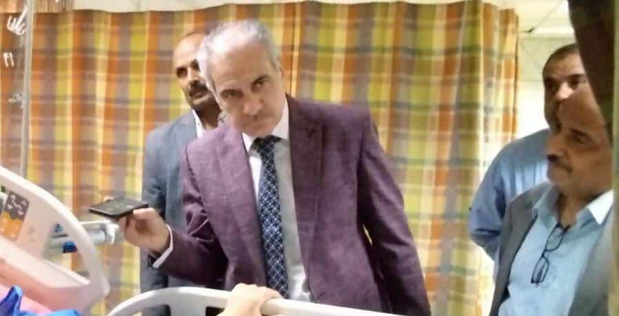 خلال زيارة المحافظ للمصابين