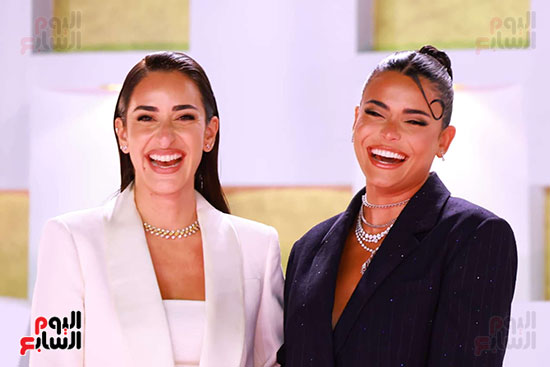 اسماء جلال وامينة خليل اسماء جلال وامينة خليل