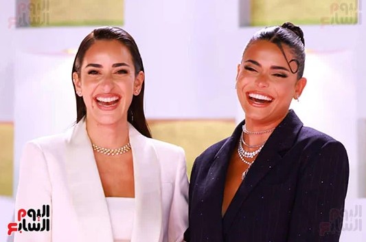 أسماء جلال وأمينة خليل