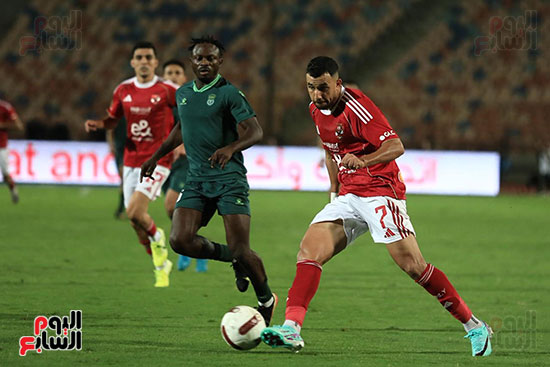 تريزيجيه خلال المباراة تريزيجيه خلال المباراة