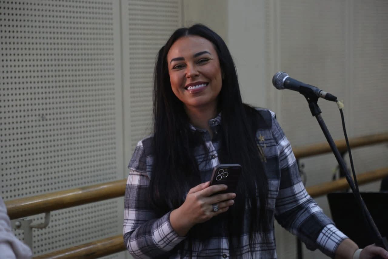 مروة ناجي تختتم استعداداتها لافتتاح مهرجان الموسيقى العربية بقيادة المايسترو علاء عيد السلام (5)