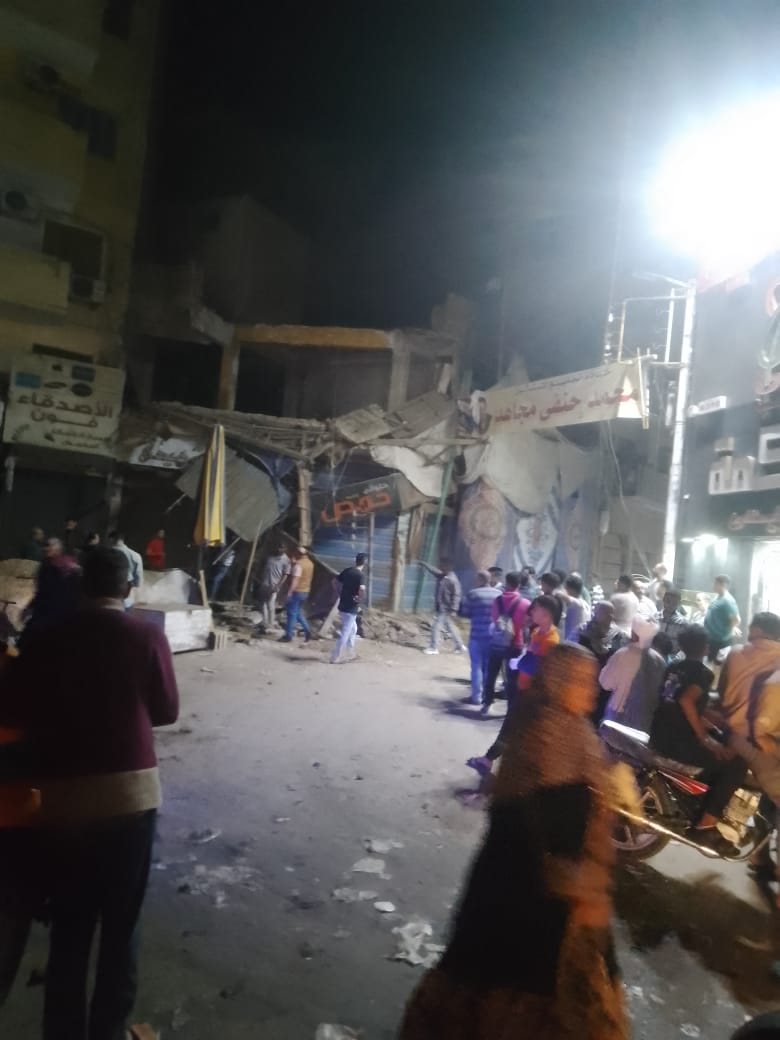 انهيار شرفتين بعقار سكنى بفاقوس