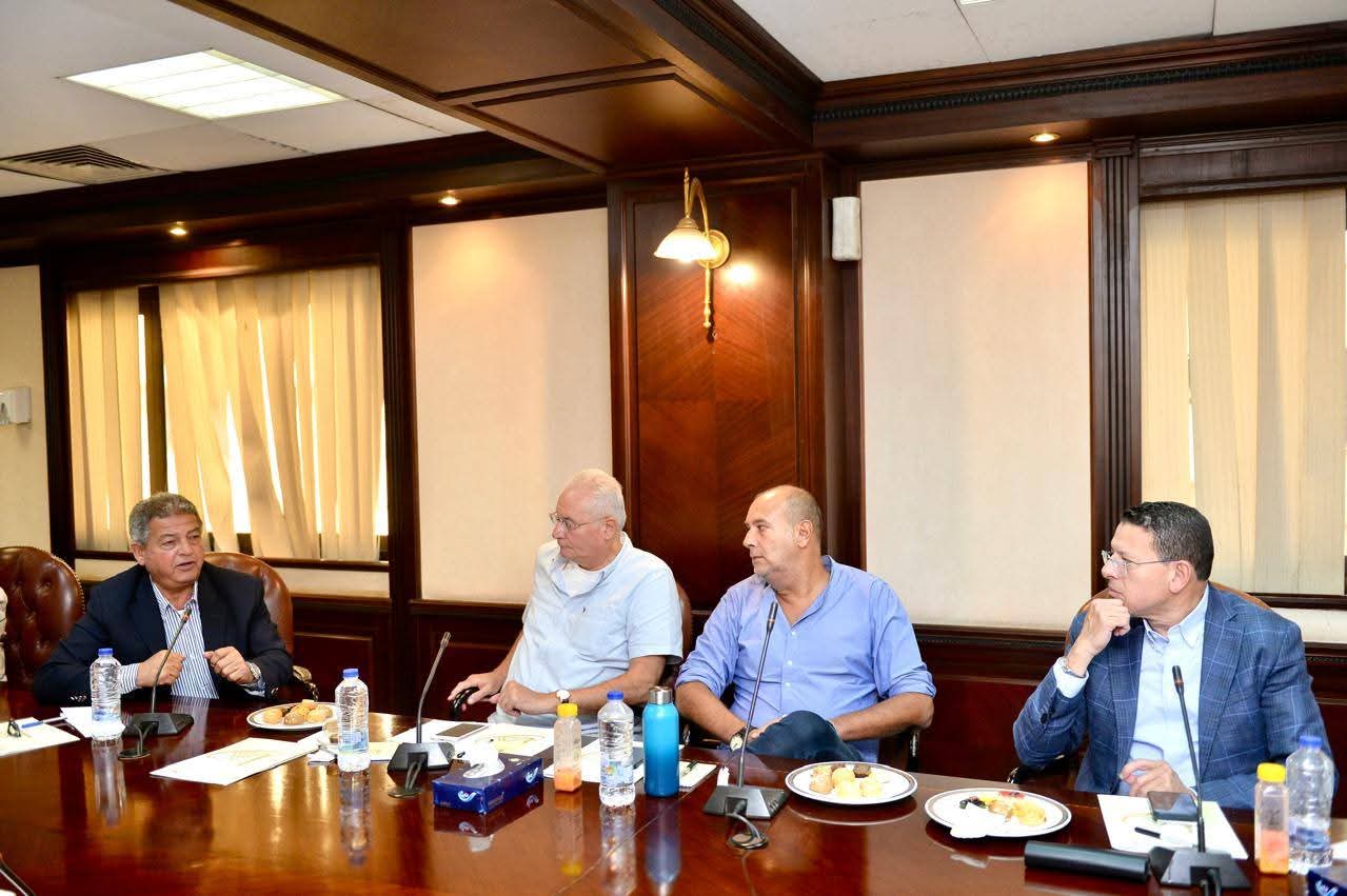 لجنة السياسات الإعلامية (2)