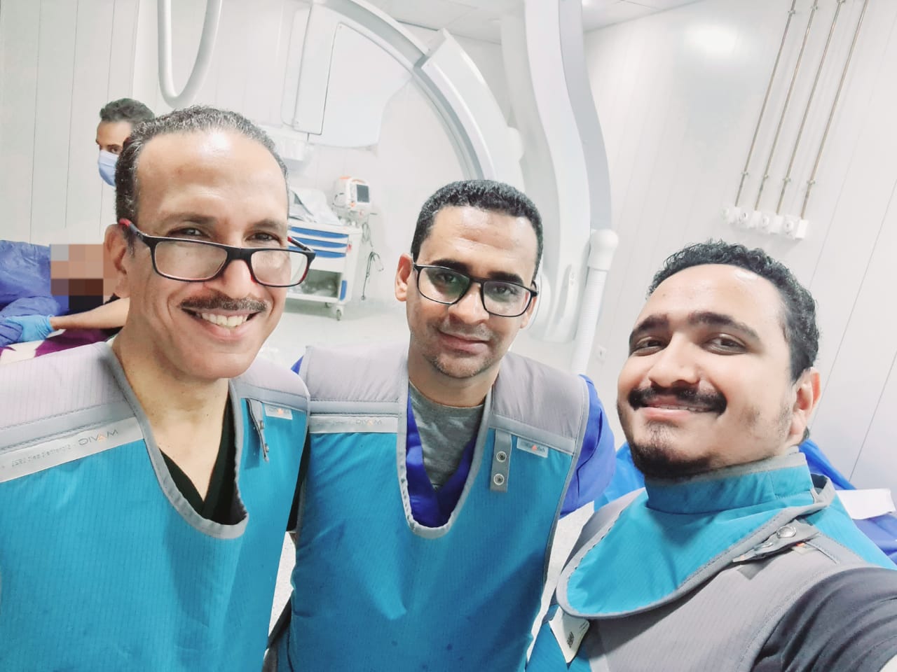 الفريق الطبي