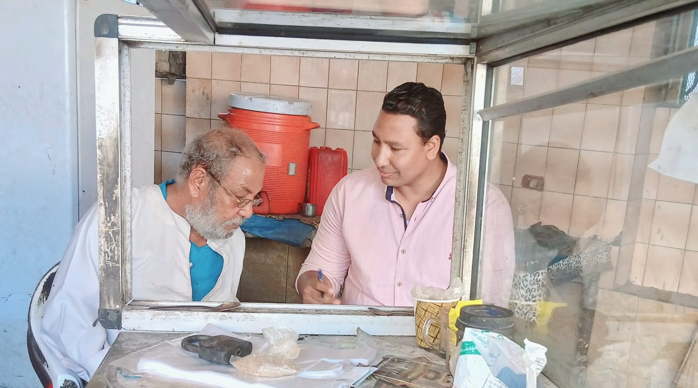 مراسل اليوم السابع مع العم عبده 