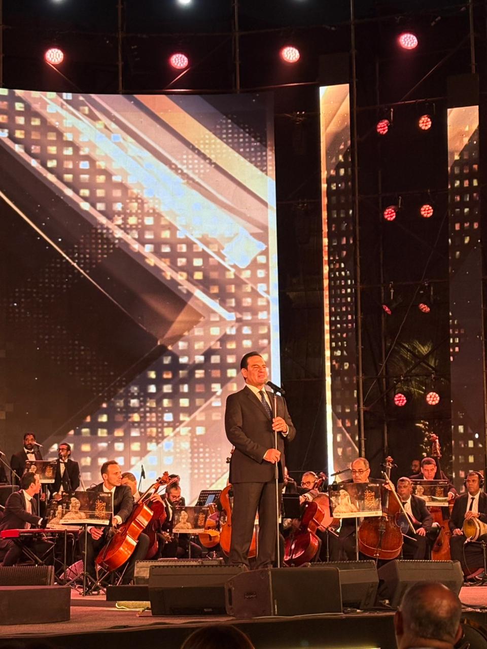 محمد ثروت مهرجان الموسيقى العربية يجسد جمال مصر وثقافتها.. شكرا وزير الثقافة (4)