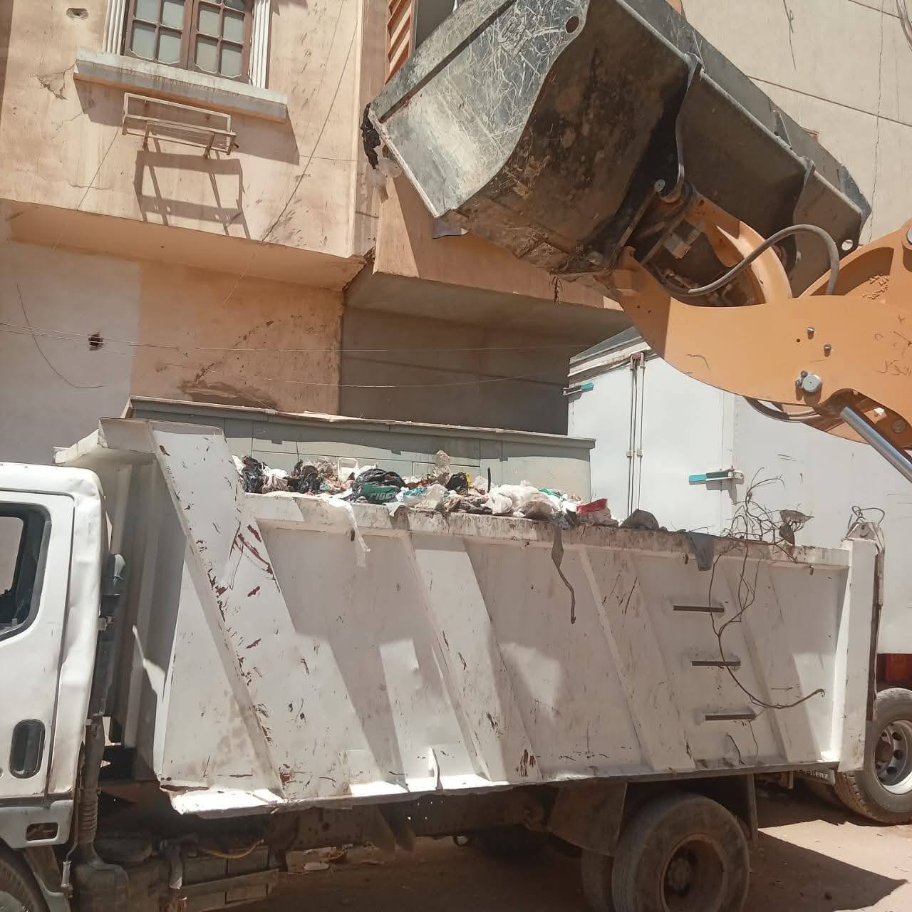 رفع 45 طن قمامة وتراكمات خلال حملات نظافة مكثفة