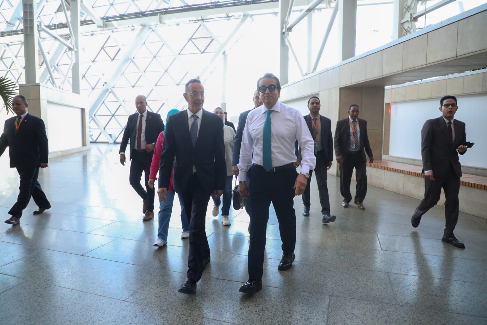 جولة وزير الصحة