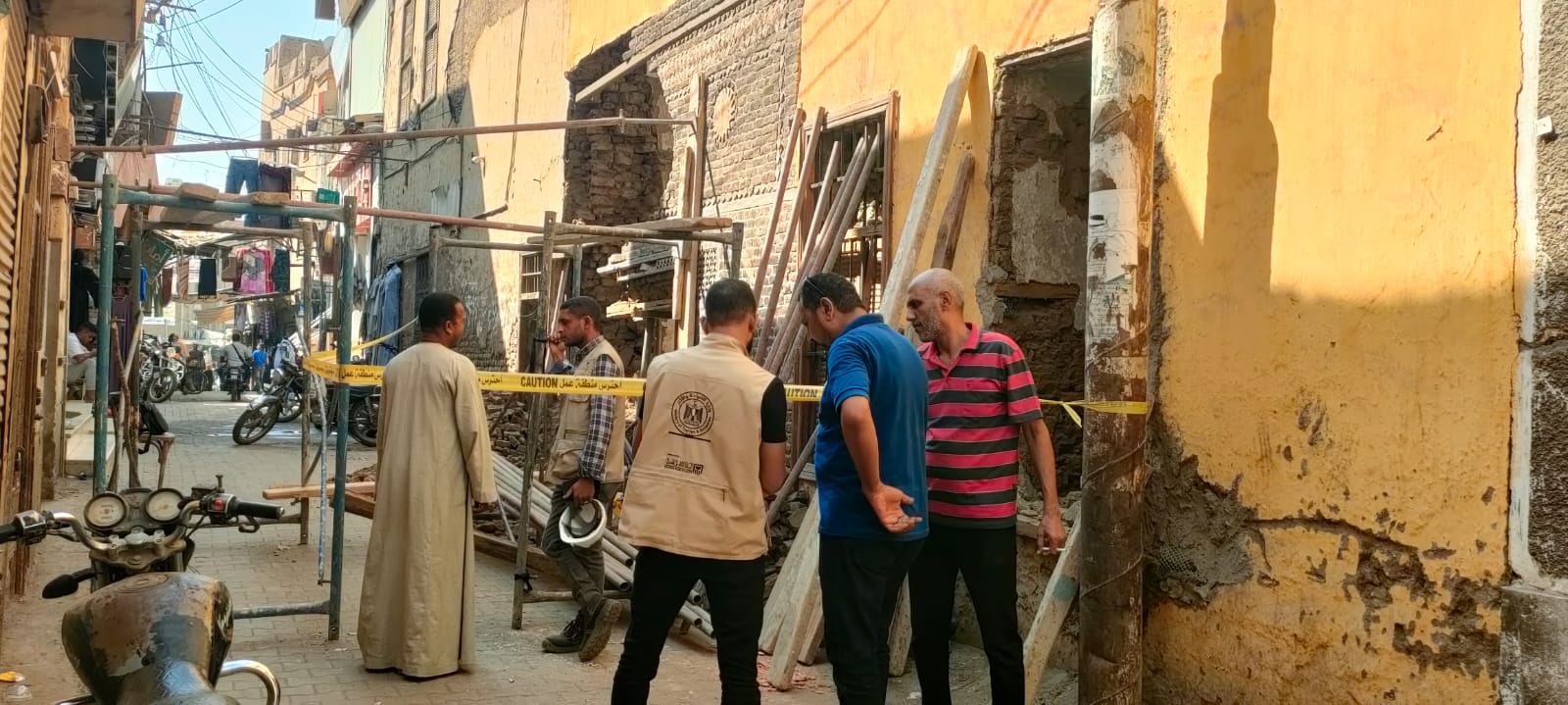 التحقيق بواقعة إنهيار جزئي لواجهة منزل مسجلة بقائمة الآثار الإسلامية منذ 74 سنة التحقيق بواقعة إنهيار جزئي لواجهة منزل مسجلة بقائمة الآثار الإسلامية منذ 74 سنة