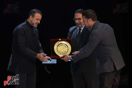تكريم الداعية مصطفي حسني بجامعة القاهرة (4)