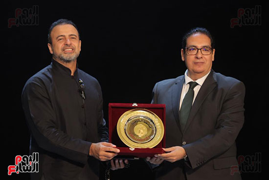 تكريم الداعية مصطفي حسني بجامعة القاهرة (2)