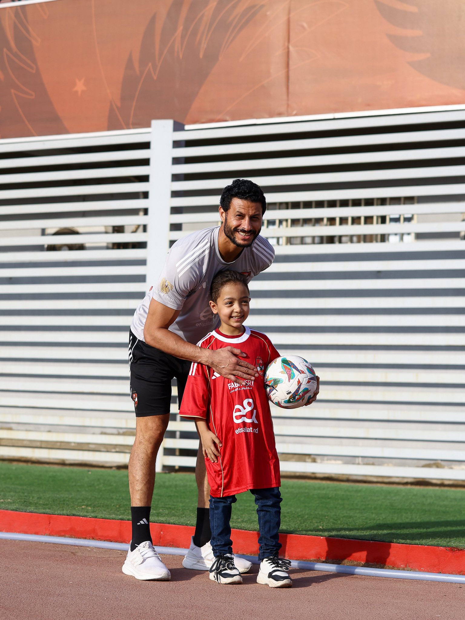 الشناوي مع الطفل محمد أحمد مجدي