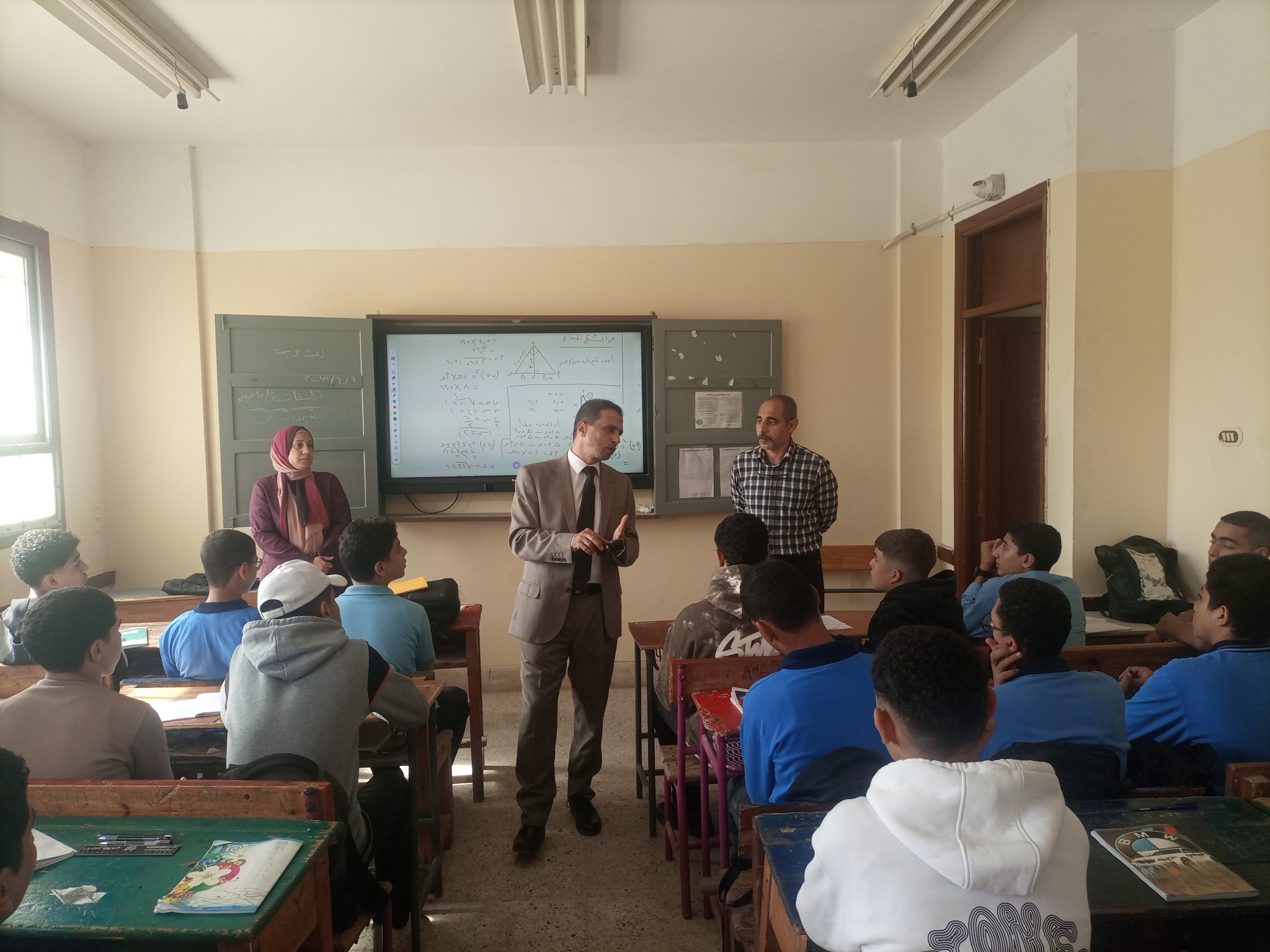 محافظ كفر الشيخ يتفقد الفصول