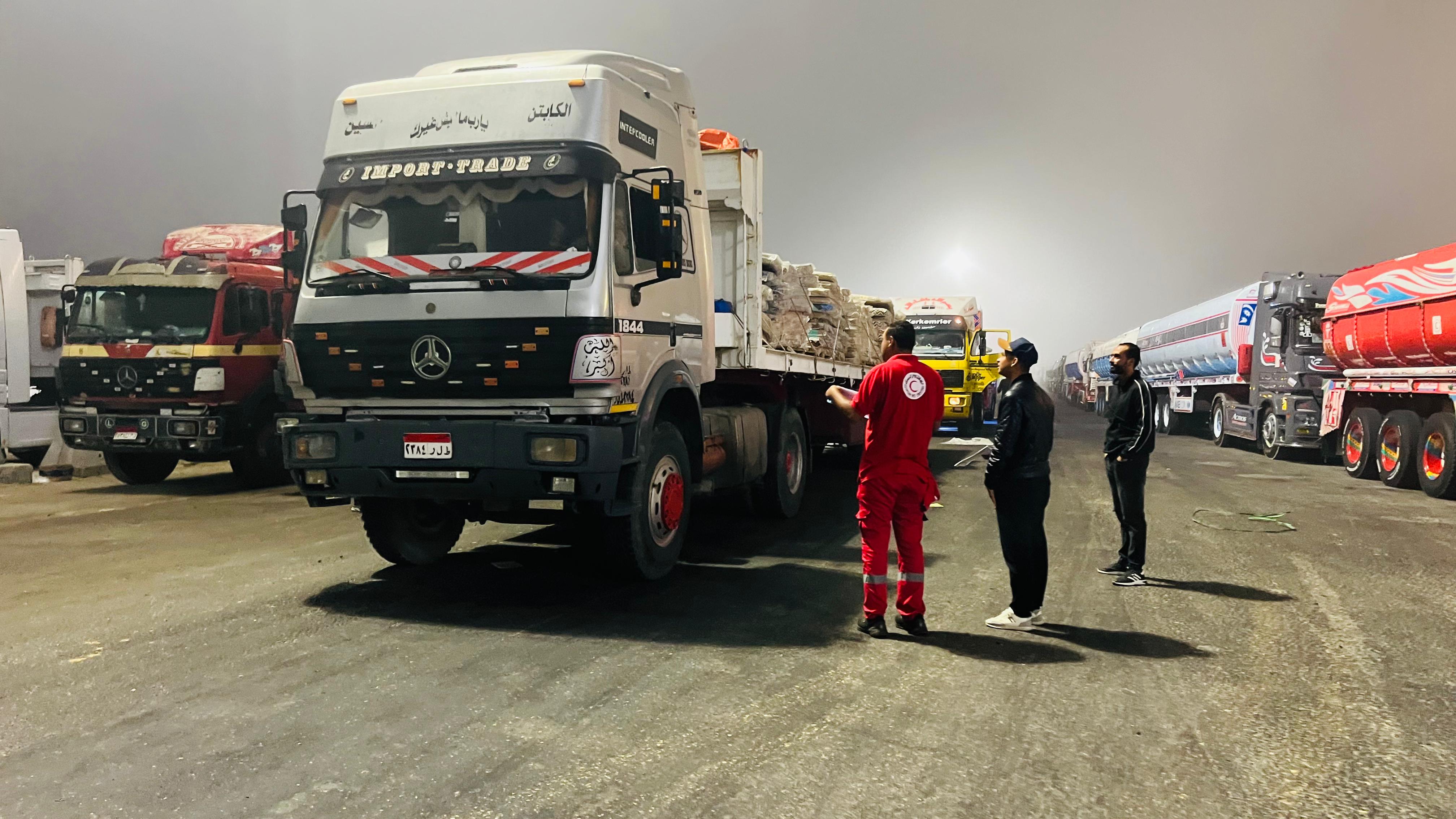 إطلاق قافلة زاد العزة إطلاق قافلة زاد العزة