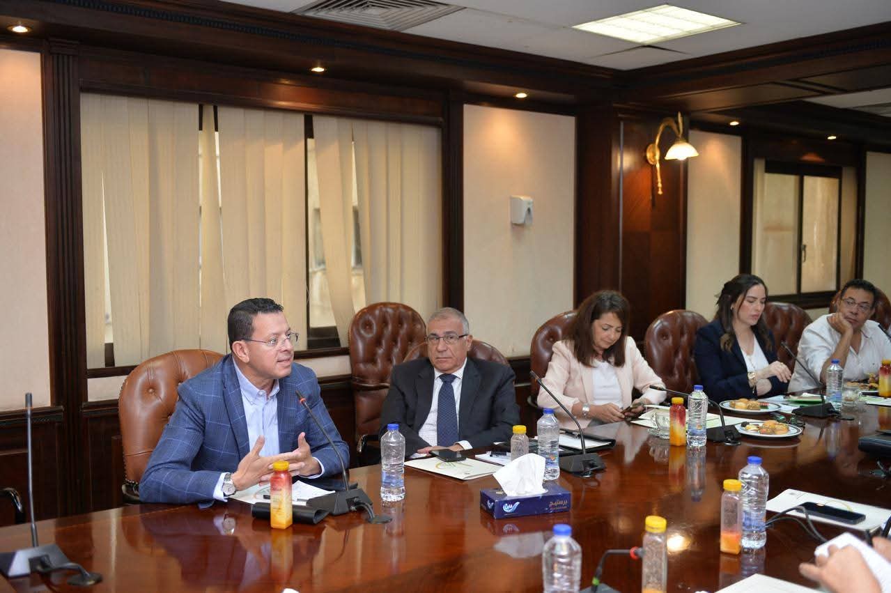 لجنة السياسات الإعلامية (1)