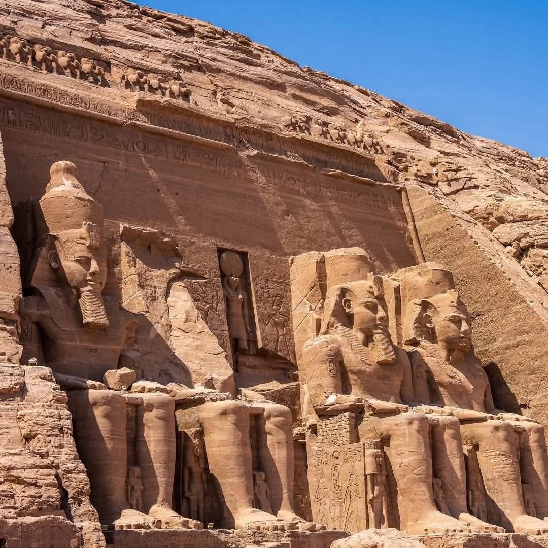 معبد أبوسمبل معبد أبوسمبل