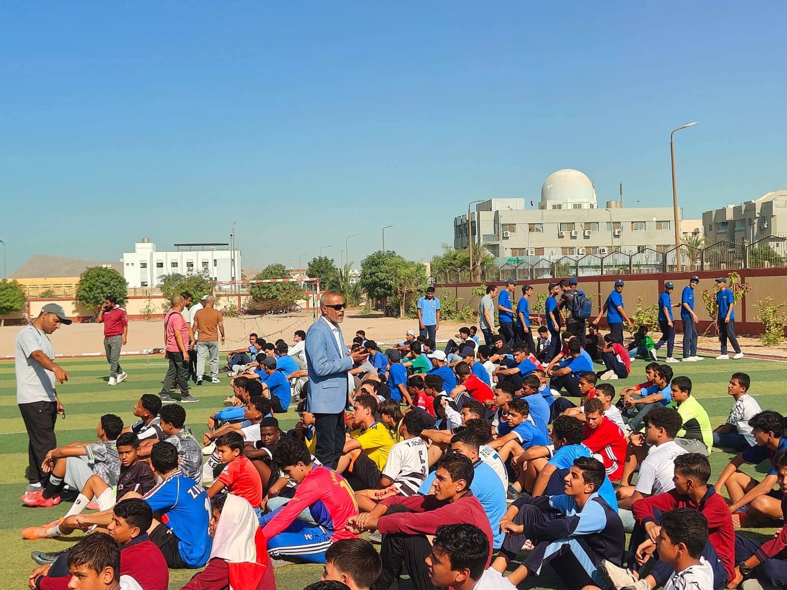 المدربين اثناء فعاليات دورى المدارس الحدودية المدربين اثناء فعاليات دورى المدارس الحدودية